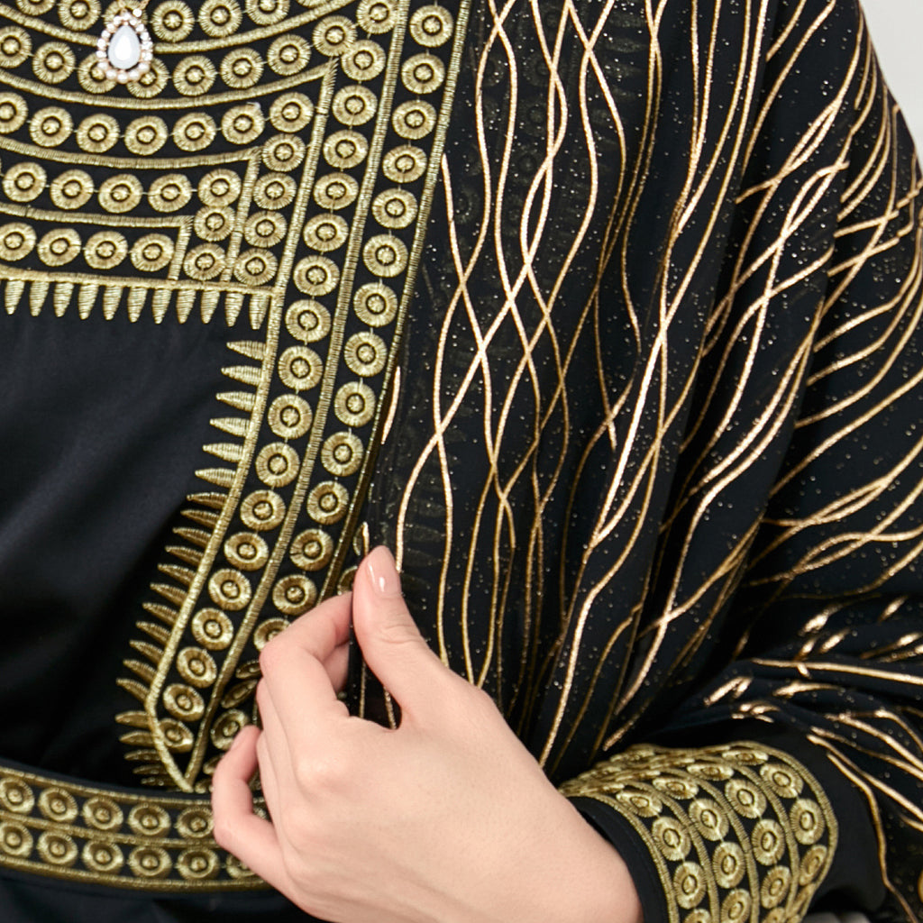Round Neck Embroidery Gilded Long Sleeve