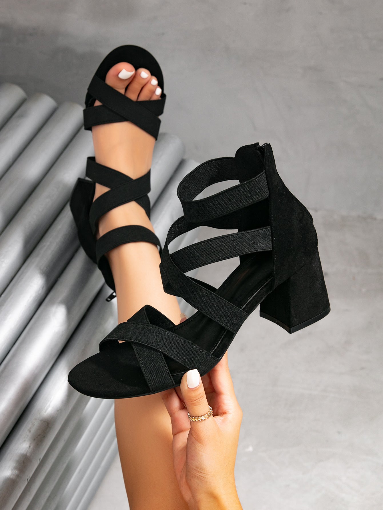 New Style Pointed-toe Open-toe Sandals With Side Cutouts And A Square Heel